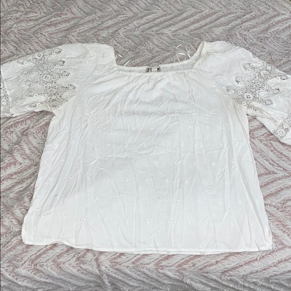 White star pattern blouse